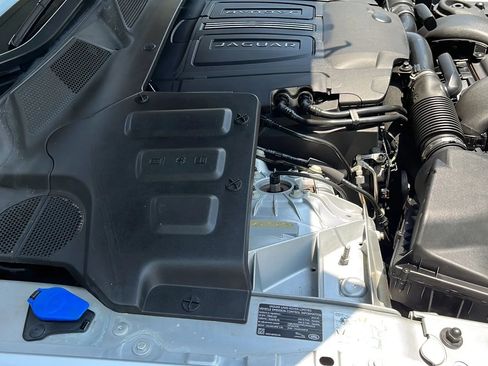 Used 2019 Jaguar XJ AWD image 32