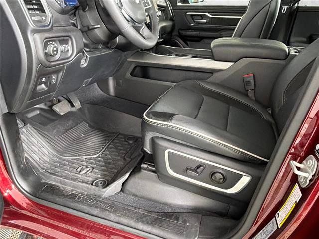 Used 2026 RAM 1500 Laramie AWD/4WD image 10
