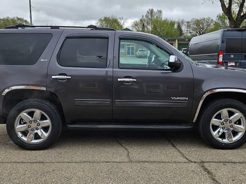 Used 2010 GMC Yukon SLT w/ SLT Chrome Package AWD/4WD image 4