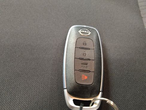 Used 2025 Nissan Sentra SV FWD image 32