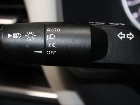 Used 2023 Nissan Rogue SV AWD/4WD image 27