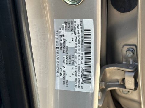 Used 2024 MAZDA MAZDA3 s image 27