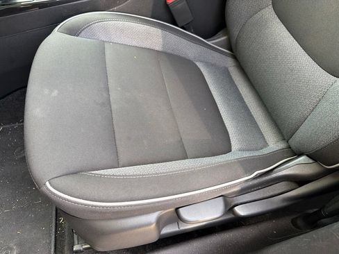Used 2025 Chevrolet TrailBlazer LT FWD image 19