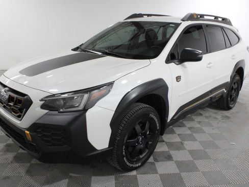 Used 2025 Subaru Outback Wilderness AWD/4WD image 32