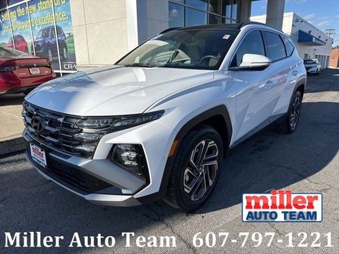 Used 2025 Hyundai Tucson Limited image 1