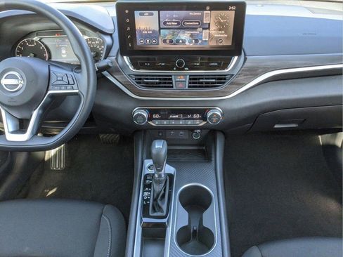 New 2025 Nissan Altima 2.5 SV w/ SV Special Edition Package FWD image 17