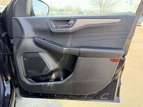 Used 2025 Ford Escape Active image 8
