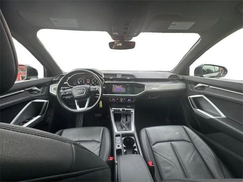 Used 2022 Audi Q3 2.0T Premium image 12