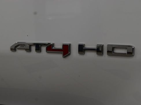 Used 2023 GMC Sierra 2500 AT4 w/ AT4 Premium Plus Package image 18