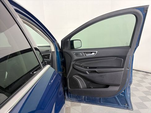 Used 2020 Ford Edge Titanium AWD/4WD image 30