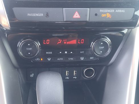 Used 2022 Mitsubishi Eclipse Cross AWD image 18