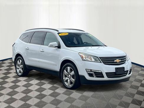 Used 2016 Chevrolet Traverse LTZ FWD image 6
