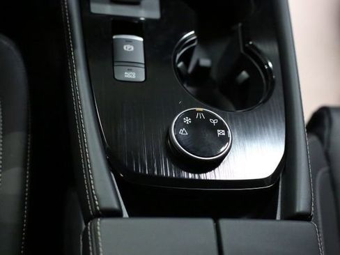 New 2026 Nissan Rogue Platinum image 14