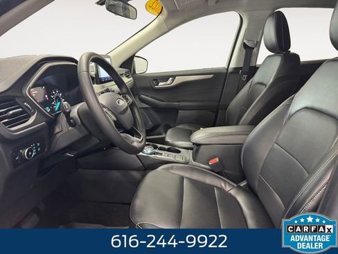Used 2022 Ford Escape SEL image 7