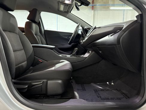 Used 2018 Chevrolet Malibu LS image 38