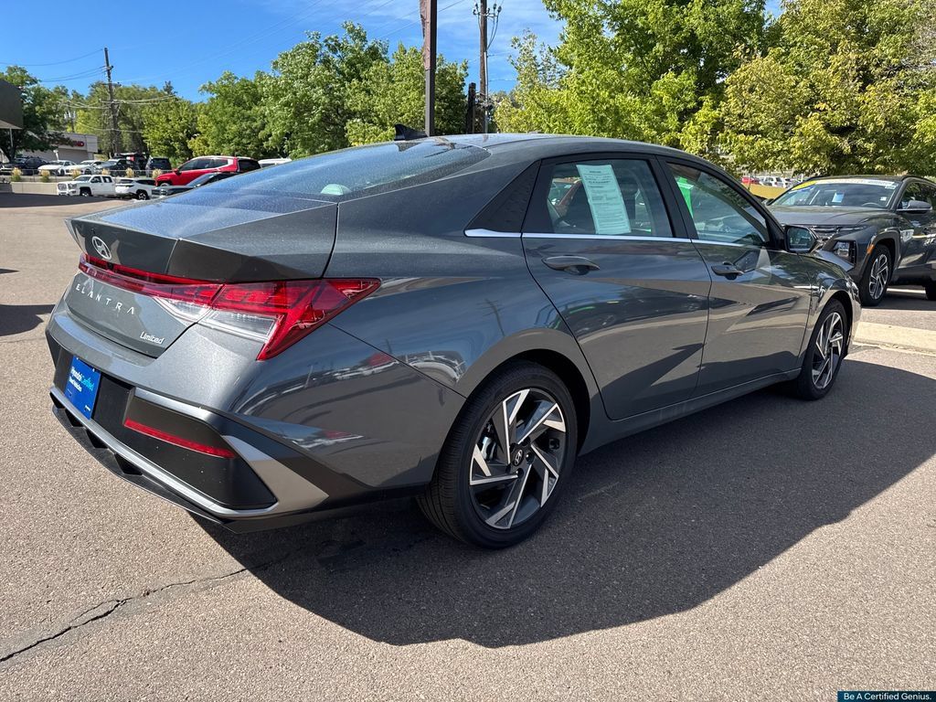 Certified 2026 Hyundai Elantra Limited FWD image 11