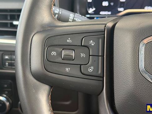 Used 2023 GMC Yukon XL AT4 w/ AT4 Premium Package AWD/4WD image 33
