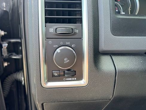 Used 2019 RAM 1500 Big Horn AWD/4WD image 19