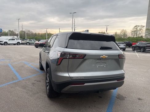 Used 2025 Chevrolet Equinox LT FWD image 17