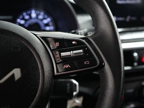 Used 2024 Kia Forte LXS w/ LXS Technology Package image 23