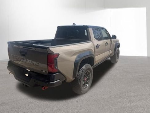 Used 2025 Toyota Tacoma TRD Pro AWD/4WD image 14