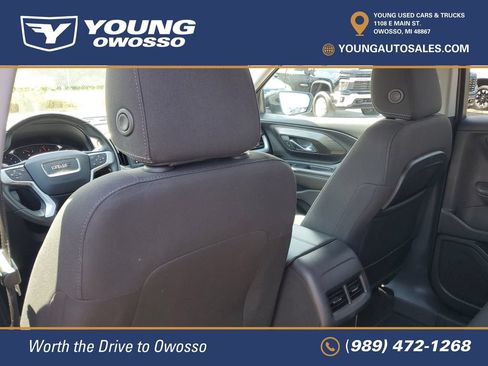 Used 2023 GMC Terrain SLE w/ Driver Convenience Package FWD image 27