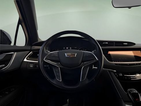 Used 2021 Cadillac XT5 Sportv w/ LPO, ONYX Package AWD/4WD image 12