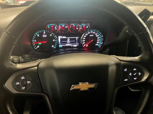 Used 2018 Chevrolet Silverado 1500 LT w/ All Star Edition image 21