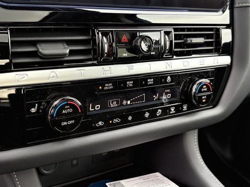 New 2026 Nissan Pathfinder SL FWD image 14