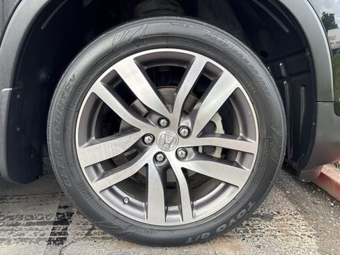 Used 2016 Honda Pilot Touring image 23