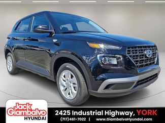 New 2025 Hyundai Venue SE image 1