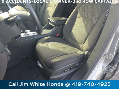 Used 2011 GMC Acadia SLE image 22