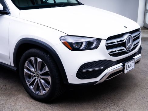 Used 2022 Mercedes-Benz GLE 350 4MATIC image 2