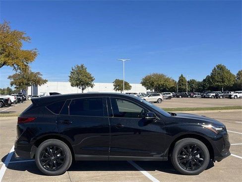New 2026 Acura RDX SH-AWD image 3