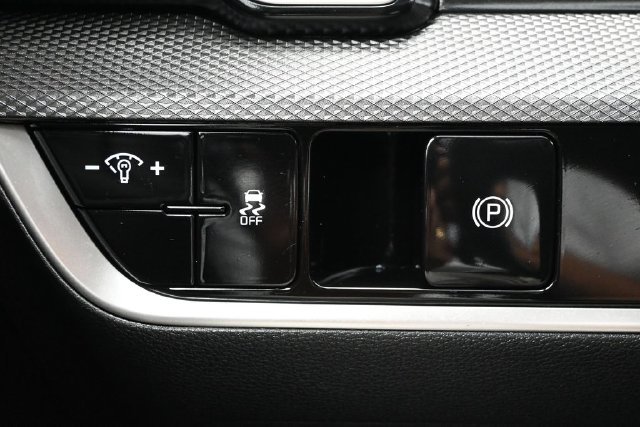 Used 2024 Kia Sportage LX FWD image 27