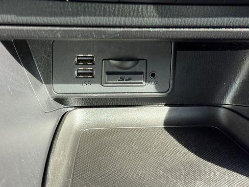 Used 2018 MAZDA MAZDA3 Touring image 17