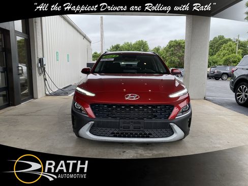 Used 2022 Hyundai Kona SEL w/ Cargo Package AWD/4WD image 3