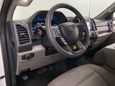 Used 2022 Ford F350 XLT image 2