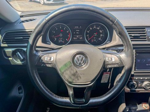 Used 2018 Volkswagen Passat 2.0T S FWD image 8