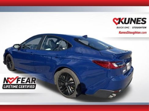 Used 2025 Toyota Camry SE FWD image 7