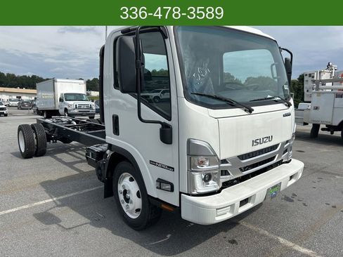 New 2024 Isuzu NPR RWD image 7