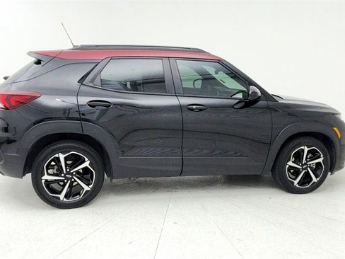 Certified 2023 Chevrolet TrailBlazer RS w/ Sun and Liftgate Package image 7