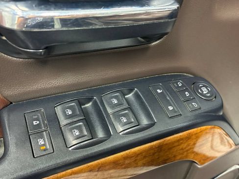 Used 2016 Chevrolet Silverado 2500 High Country w/ Duramax Plus Package AWD/4WD image 13