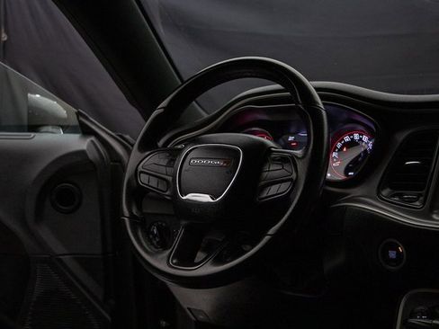 Used 2022 Dodge Challenger GT image 15