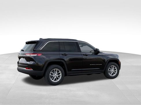 New 2026 Jeep Grand Cherokee Laredo image 5