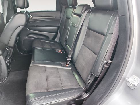 Used 2021 Jeep Grand Cherokee Laredo X AWD/4WD image 13