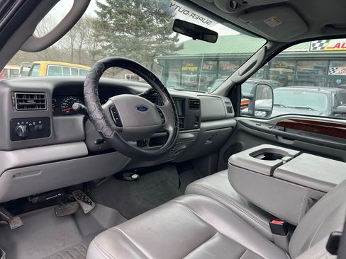 Used 2004 Ford F350 Lariat image 8