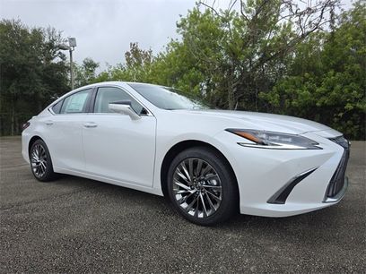New 2025 Lexus ES 300h Ultra Luxury