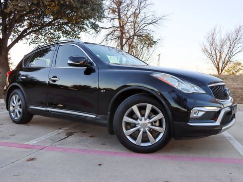 Used 2017 INFINITI QX50 2WD w/ Premium Plus Package image 1