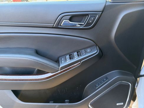 Used 2019 GMC Yukon SLT AWD/4WD image 23